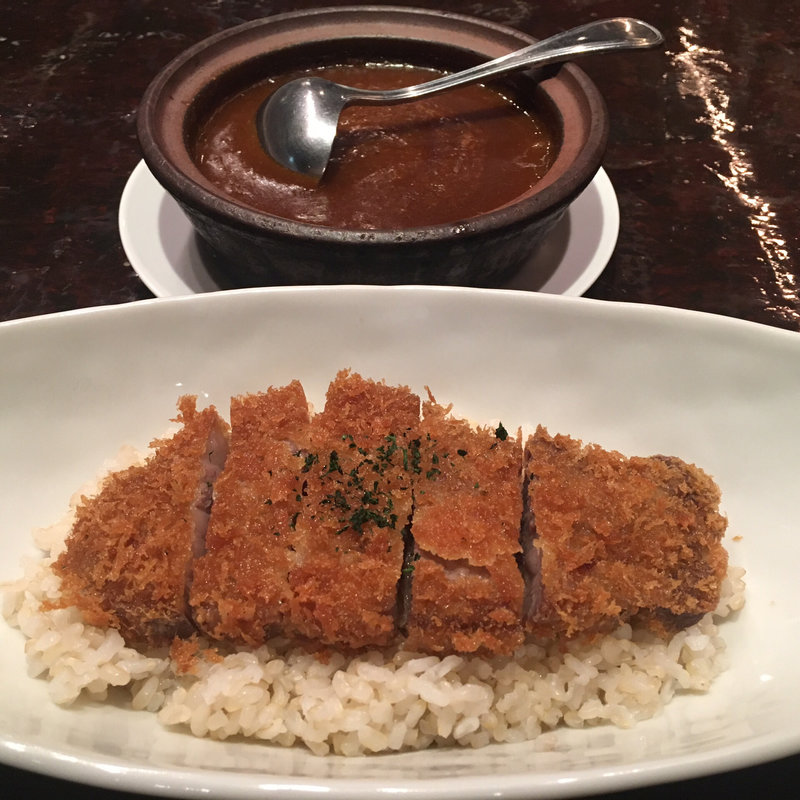 イベリコ豚のカツカレー(ブリボン)