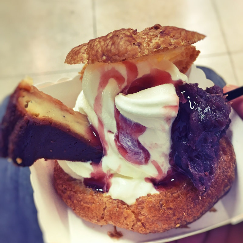 ラズベリーソースのシューソフト(Buono Buono (ボーノボーノ))