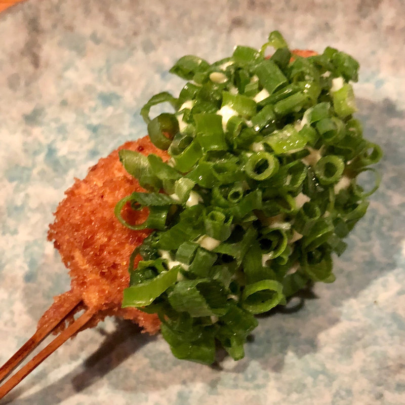 旬の魚のタルタルソースねぎのせ（串揚げ）(串揚げ ふくみみ)