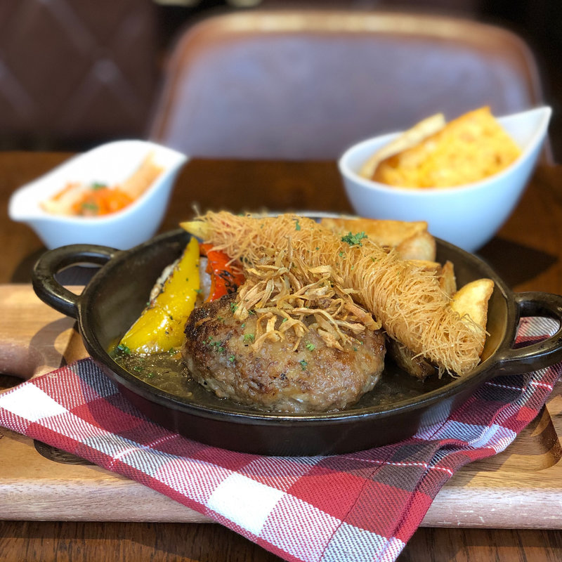 海老ハンバーグステーキ(Mona Petro)