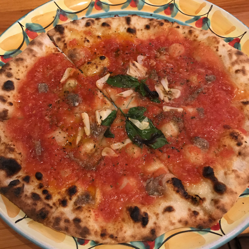 アンチョビのピザ(ヴィスコンティ)