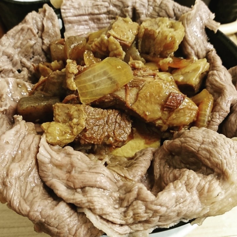 牛しゃぶすき合盛り丼 特盛(岡むら屋 新宿西口店)