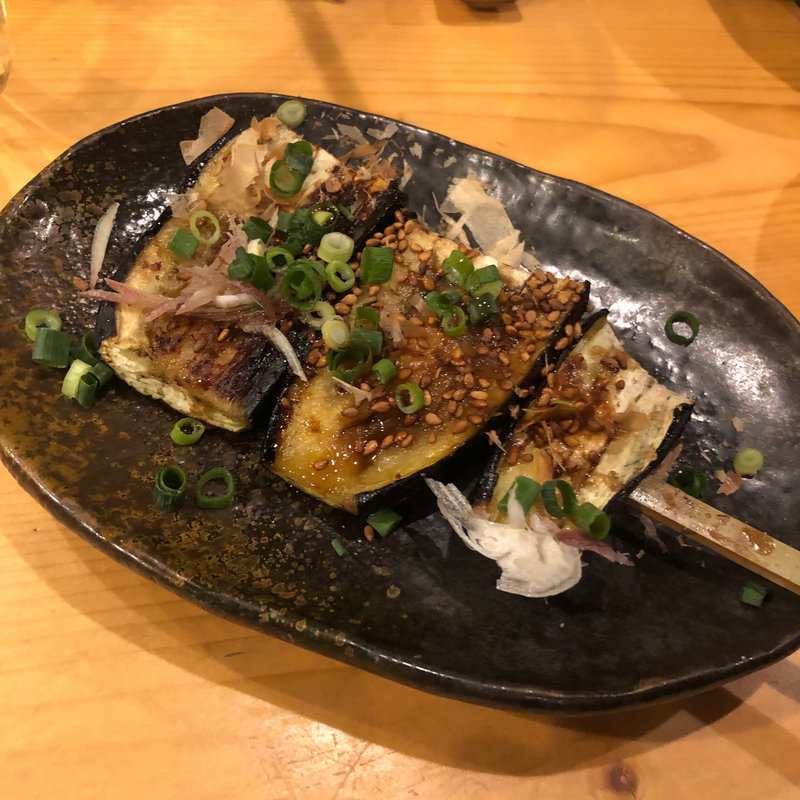 なす(鶏焼 申（SALU）)