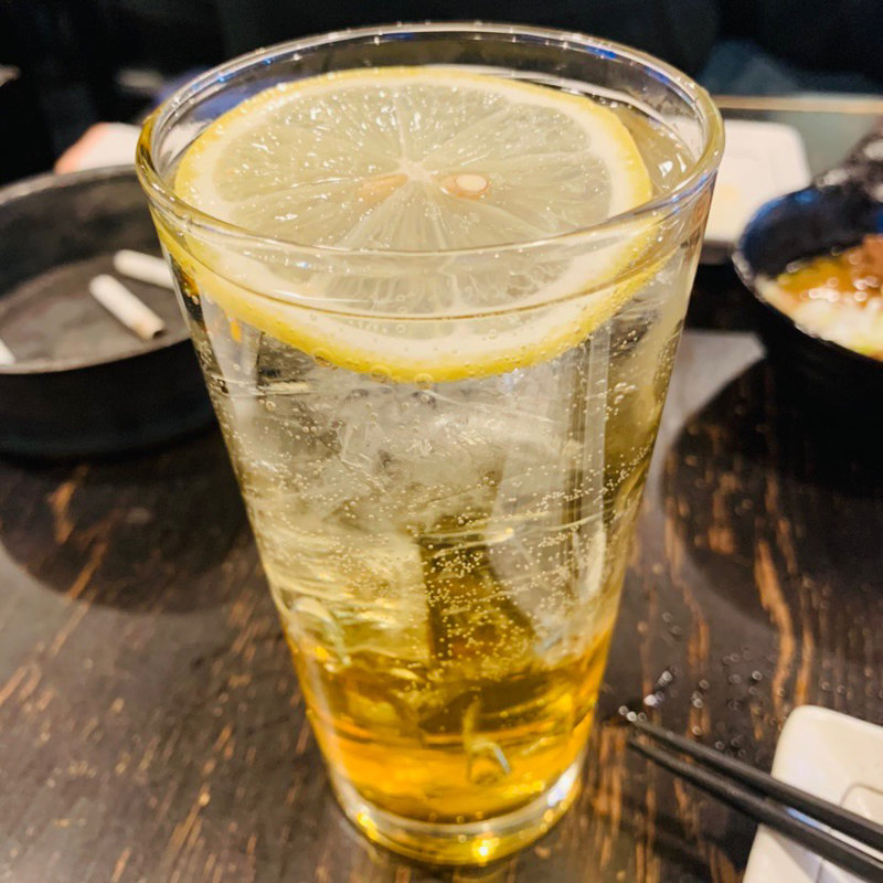 下町のハイボール(ゴールデンもつ )