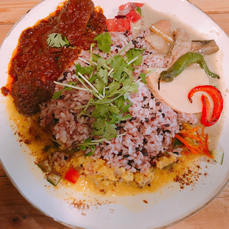 (スパイスカレーまるせ )