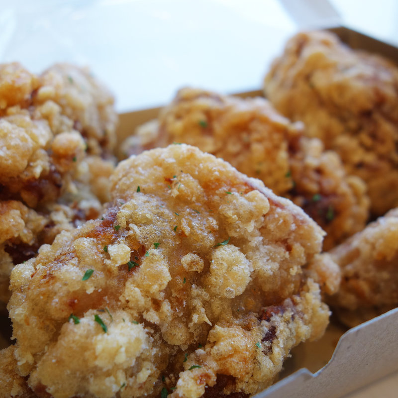 唐揚げボックス(いっかく食堂 マークイズ福岡ももち店)