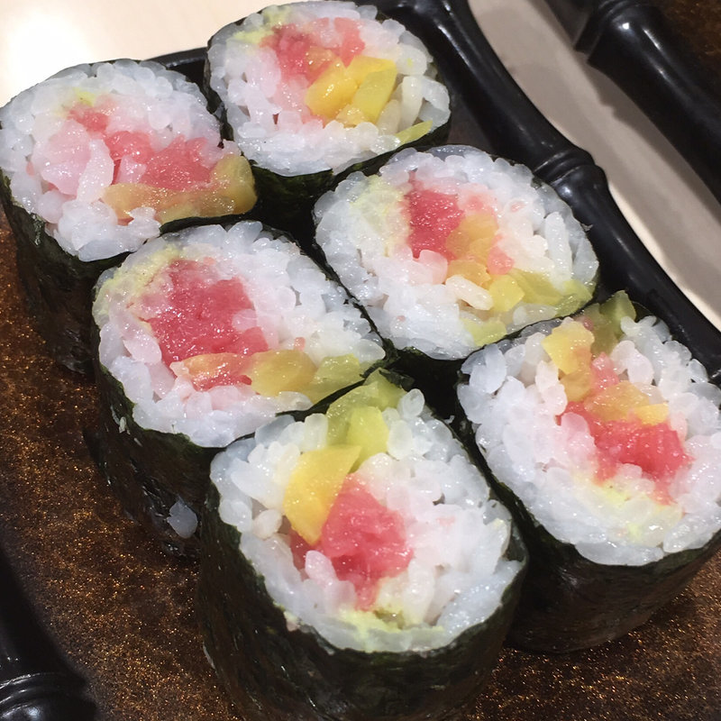 巻き物 とろたく(すしまみれ 上野広小路店 )