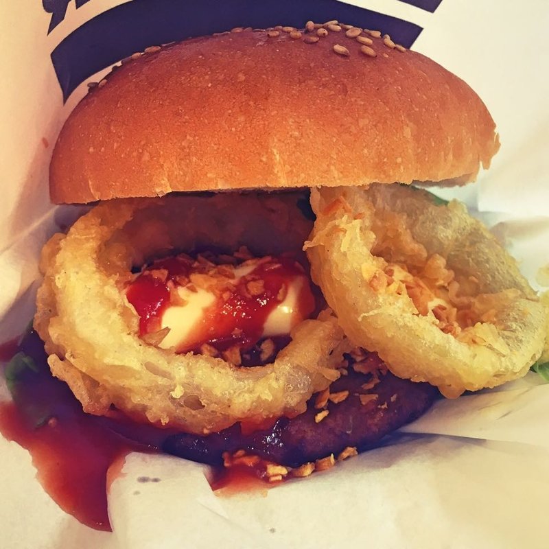 KURA BURGER ミート(無添くら寿司 志免店)