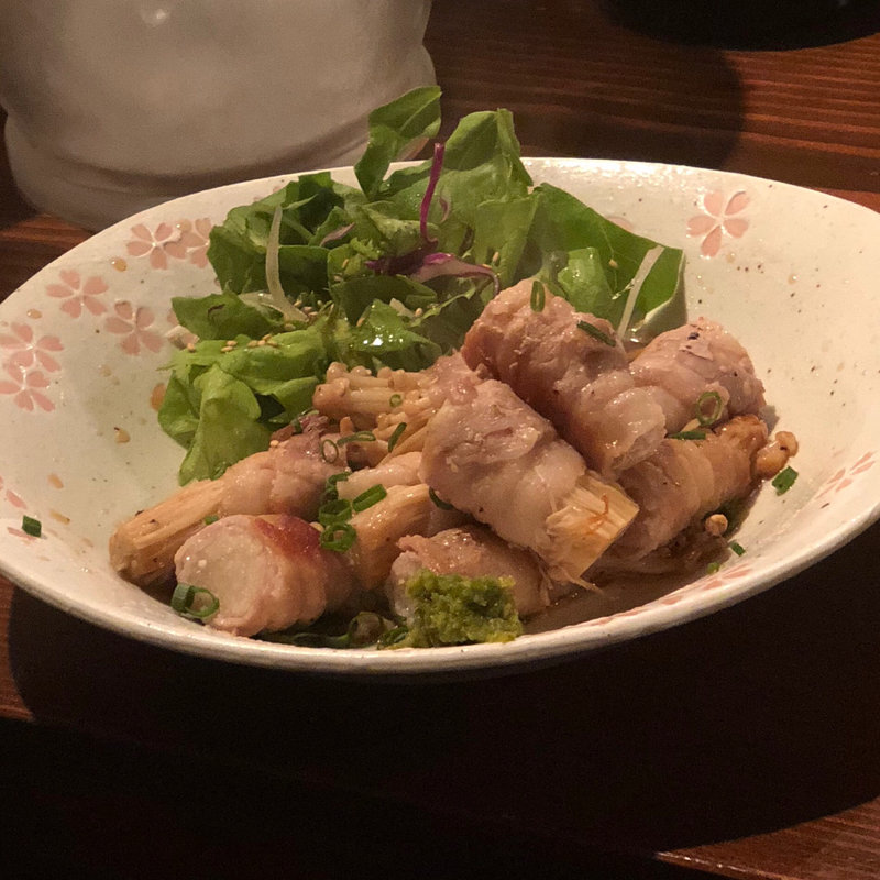 豚バラえのき巻き(ダイニングモア月灯)