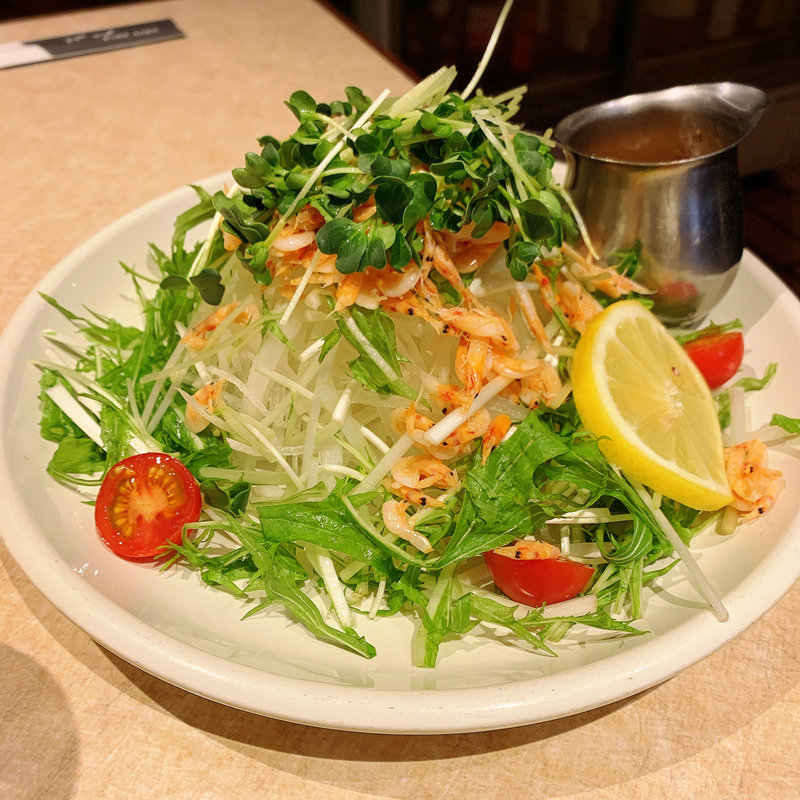 桜エビのサラダ(肉の大山 上野店)