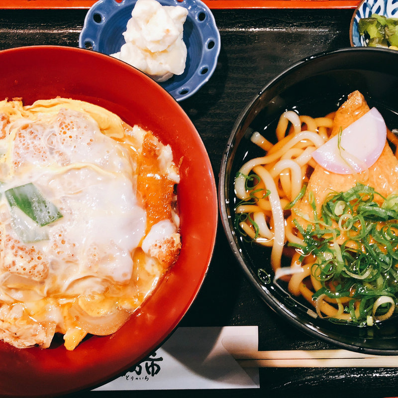 チキンカツ丼定食(大阪梅田 炭火焼鳥 酉乃市（とりのいち）)