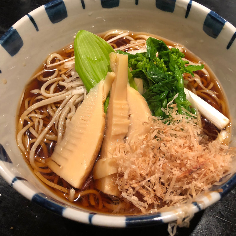 季節のおそば たけのこと山菜(鎌倉　松原庵　欅 )