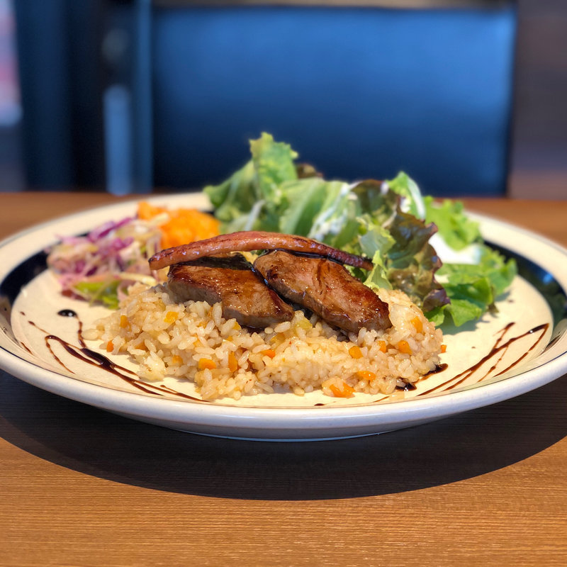 テンダーロイン ヒレ肉のビーフピラフ(Amelie Cafe 納屋橋店)