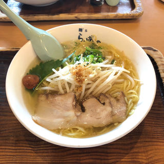 塩ぱしゃ麺(麺's ら.ぱしゃ 鹿児島鹿屋本店 （めんずらぱしゃ）)