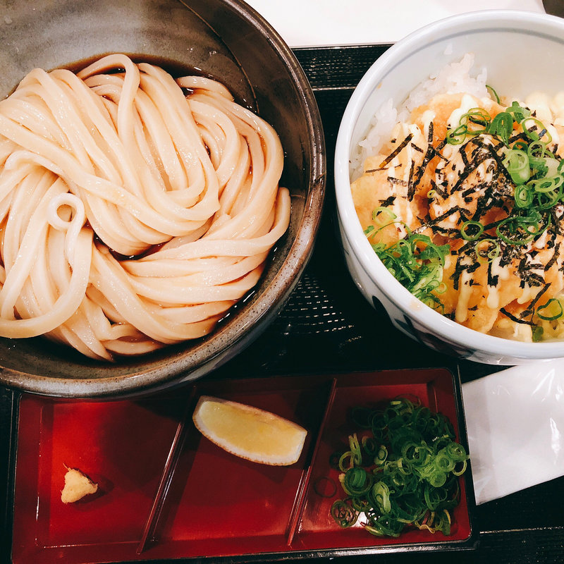 ランチセット（ひやかけ、とり天マヨ）(うだま 梅田店 （うどん魂一筋うだま梅田店）)