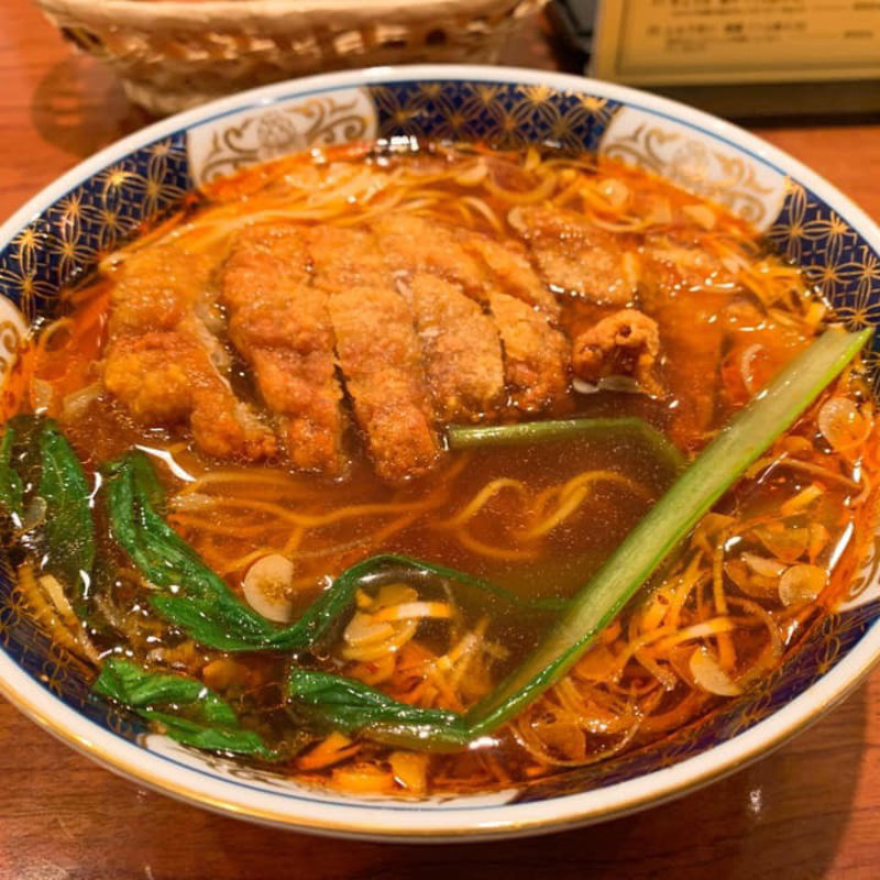 排骨酸紅麺(よかろう)