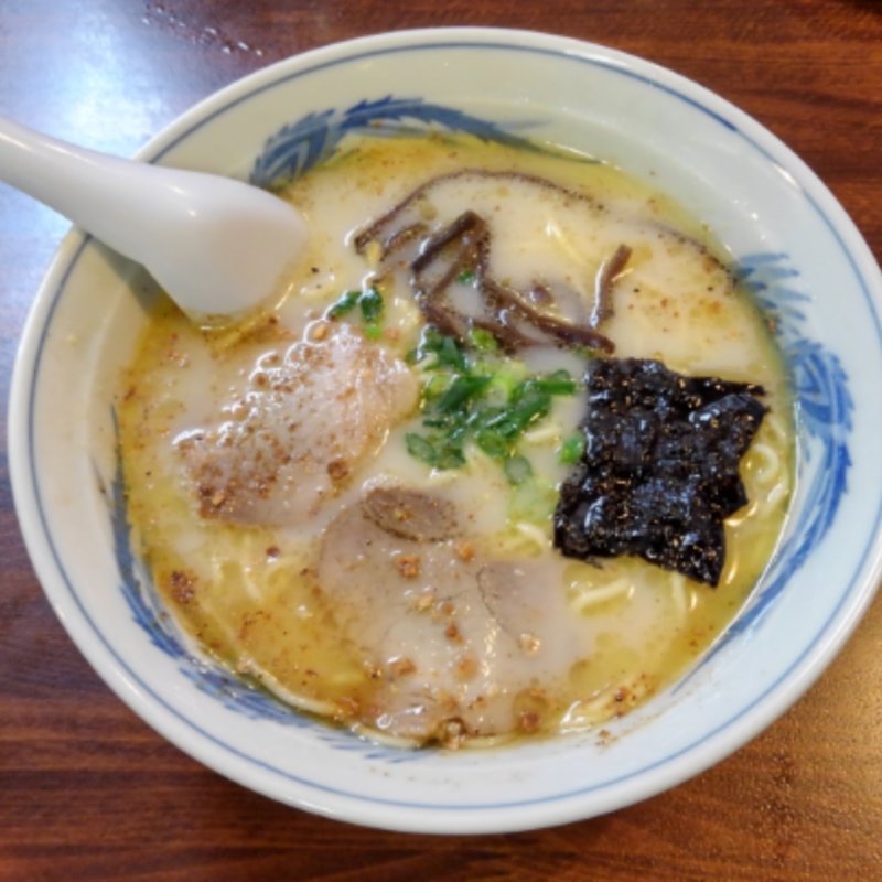 ラーメン	(こむらさき 本店 )