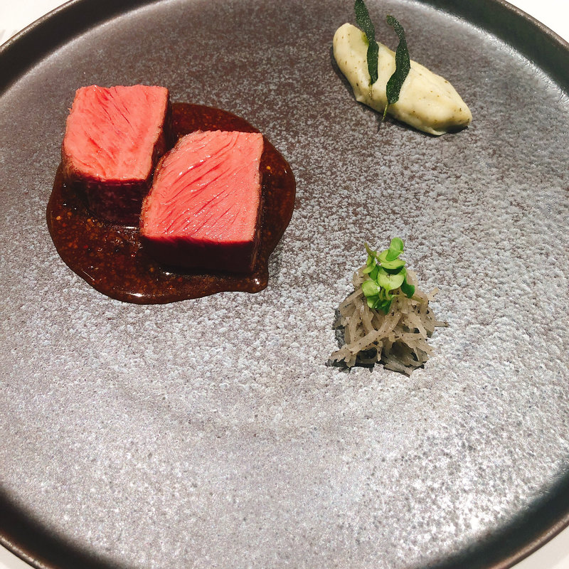 子羊のロース肉のロティ(Takumi)