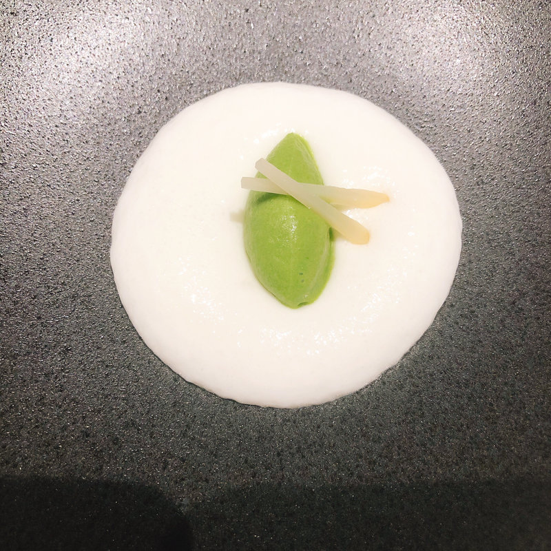 ルッコラのソルベ  羊のチーズ(Takumi)