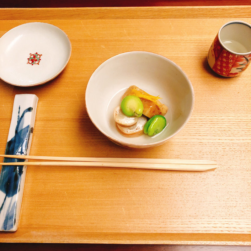 子持ちやりいかと空豆の炊き合わせ(青山 仁)