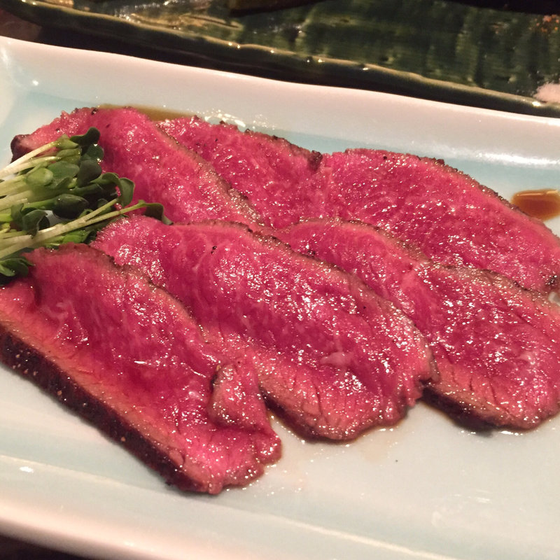 山形牛 牛刺し(寿司居酒屋 八兵衛 青山本店)