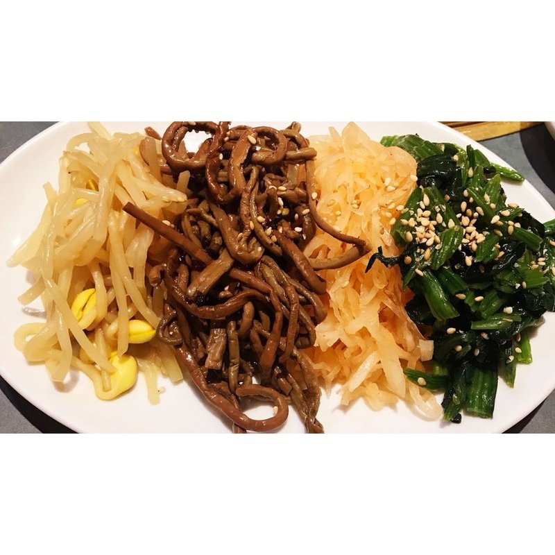 ナムル(元祖 平壌冷麺屋 川西店)