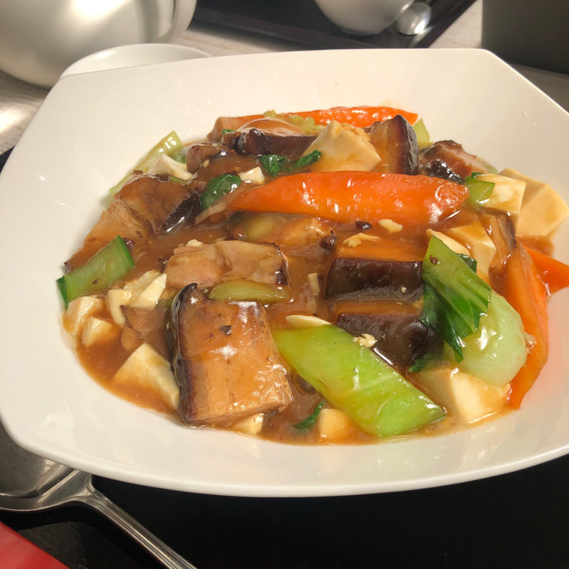 豚角煮と豆腐のかけご飯(御膳房 （ゴゼンボウ）)