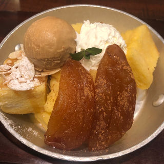 りんごとナッツのフレンチトースト(星乃珈琲店 六本木店)