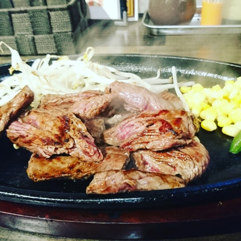 ハラミステーキ 200g(ステーキ&ハンバーグ リボーン)