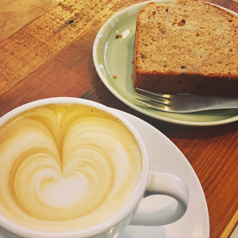 カフェラテ(オールシーズンズ コーヒー （4/4 SEASONS COFFEE）)