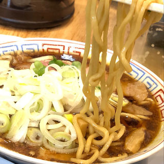 サバ醤油そば(サバ6製麺所 船場センタービル店)