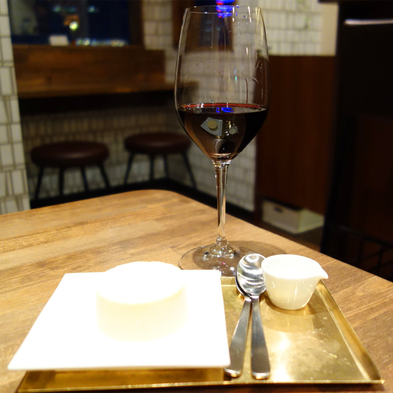 赤ワイン(cheese and BAR)
