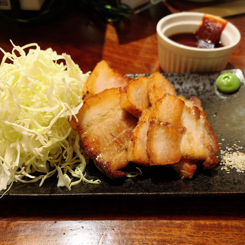 燻し豚のソテー(メシ酒場 鈴木ちゃん)