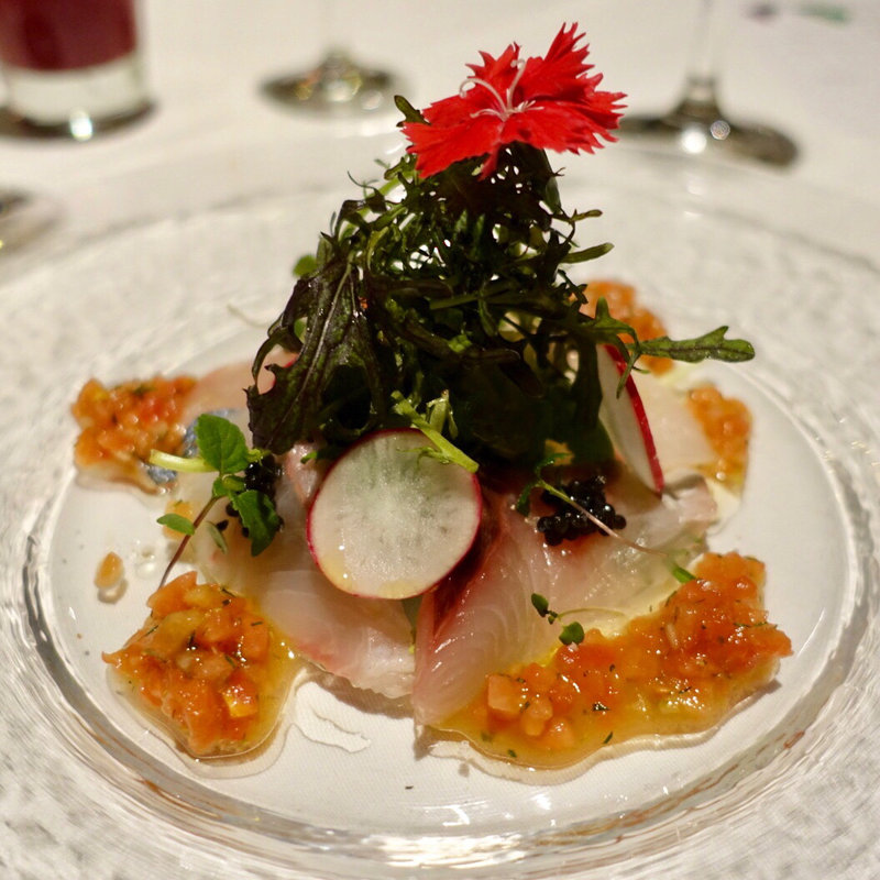 鮮魚のカルパッチョ キャビア添え(箱根エレカーサ )