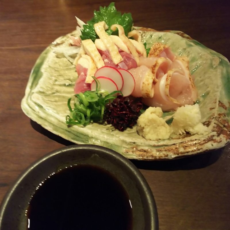 薩摩鶏タタキ(炭火焼鳥 西田屋)