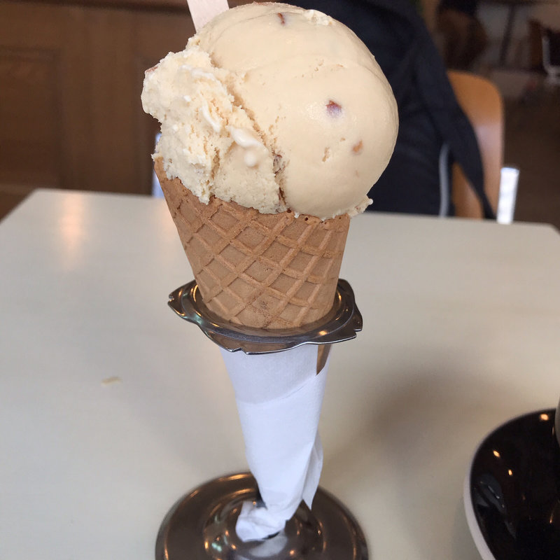 アイスクリーム（塩キャラメル）(Bridge COFFEE & ICECREAM)