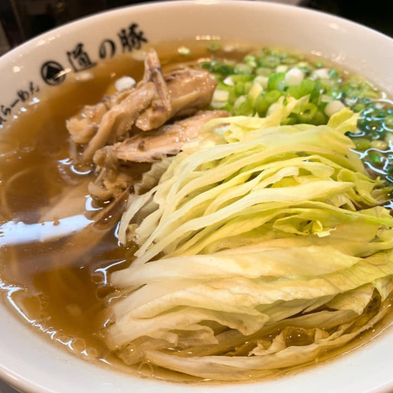 スパイシーなチキンラーメン(道の豚)