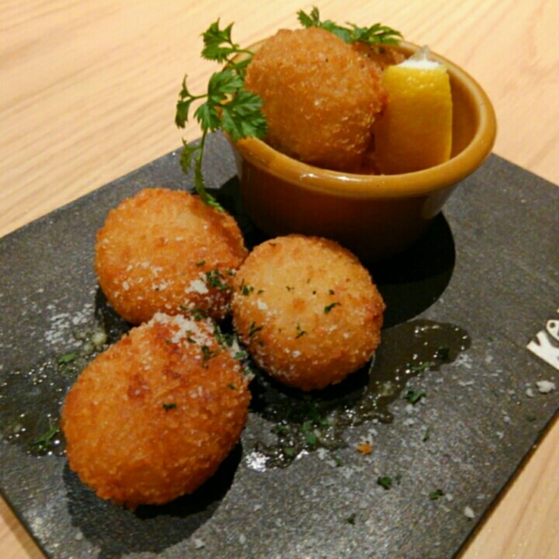 生ハムとトリュフのコロッケ(KOKORO29)