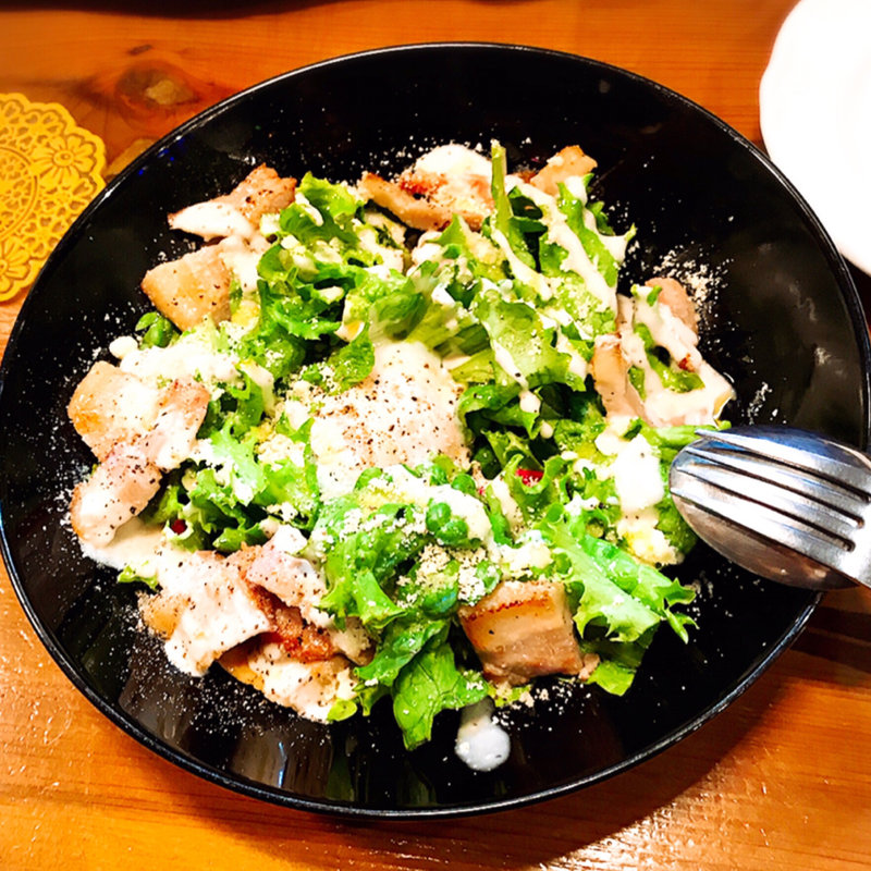 自家製ベーコンのシーザーサラダ(路地裏のタパス　イシオカ )