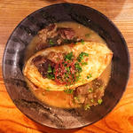 牛スジ煮込みの和風オムレツ(九郎の途上 倉敷店)