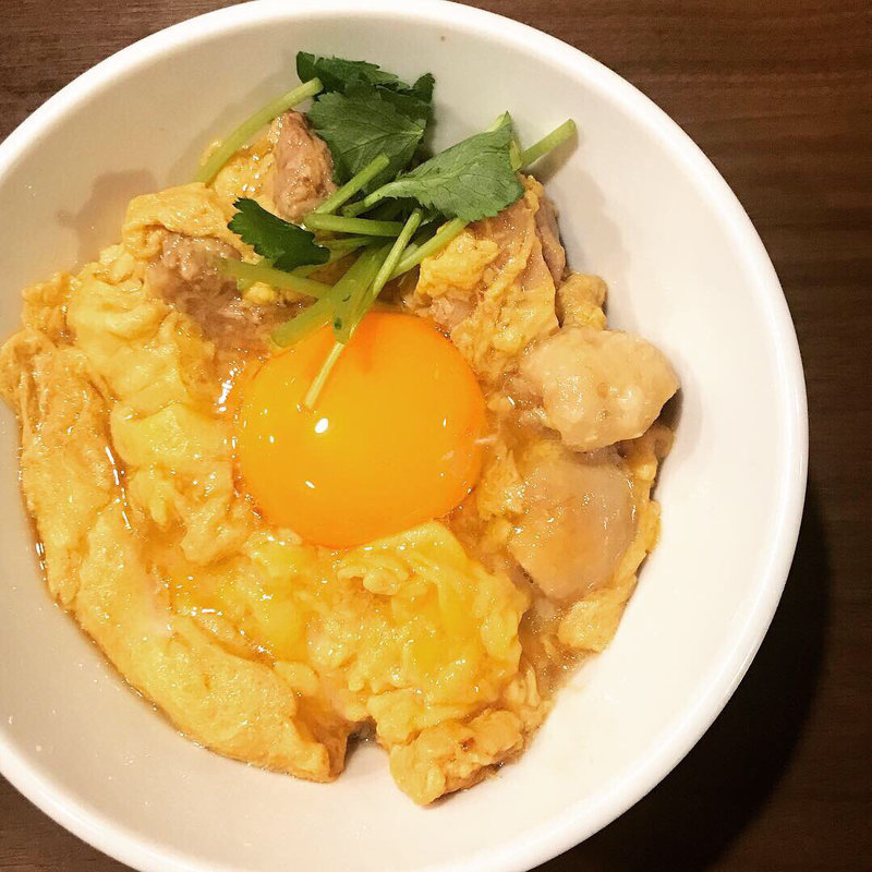 鴨と赤玉の親子丼(八咫烏)