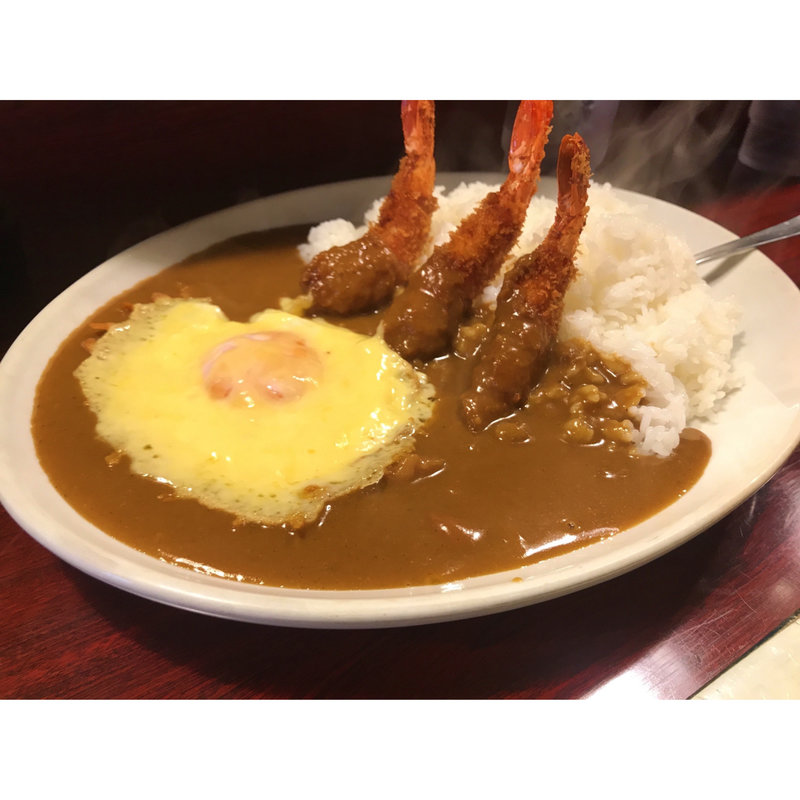 エビフライカレー(チーズ目玉トッピング)(カレーやマドラス 難波元町店)