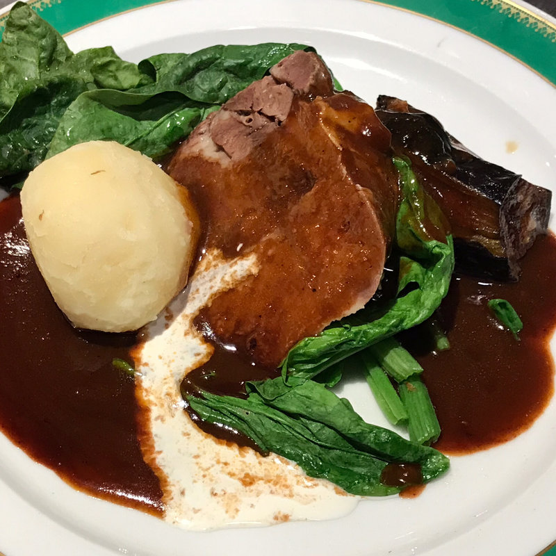 ひとくち牛舌シチュー(気まぐれキッチン石橋)