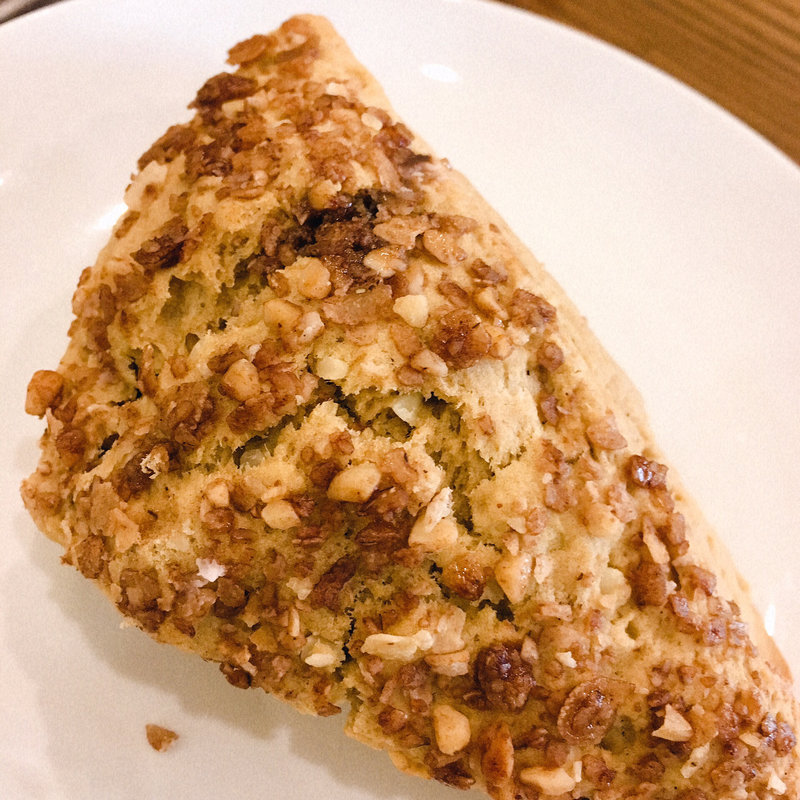 アメリカンスコーンメルティーチョコナッツ(スターバックスコーヒー ルミネ荻窪店)