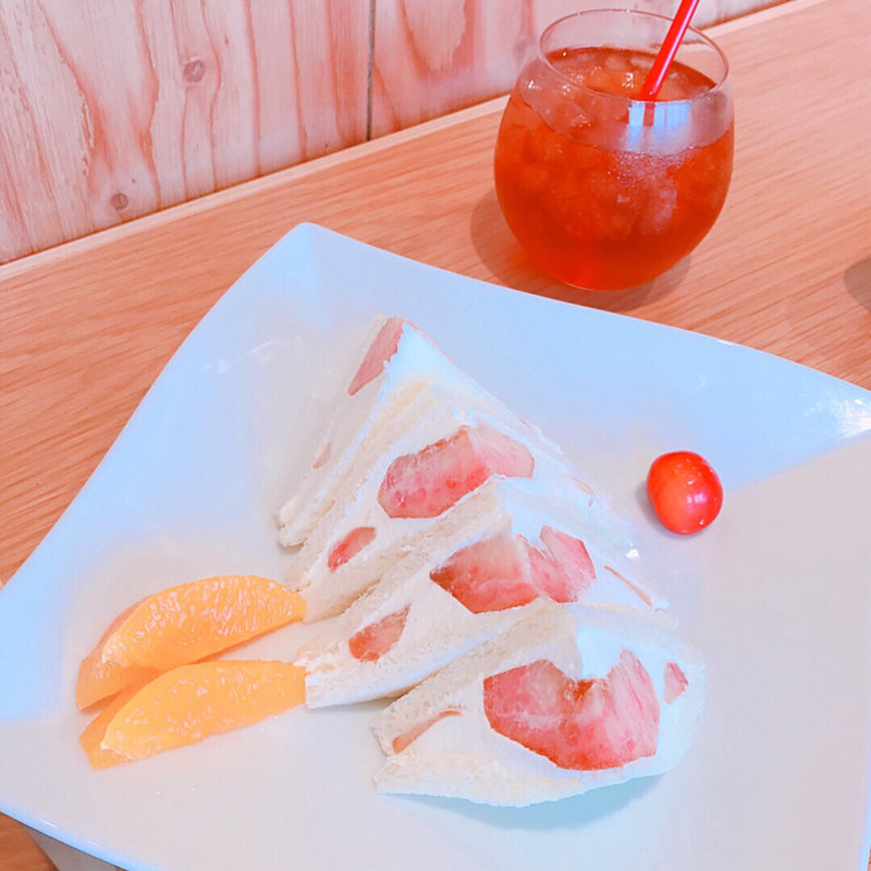 (水信フルーツパーラーラボ)