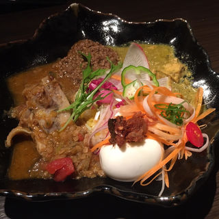 3種あいがけ+半熟たまご(バガワーン・カレー)