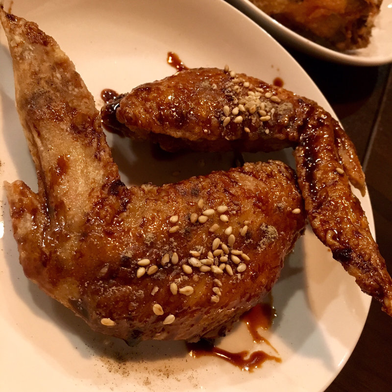 手羽先 黒(餃子と手羽先の店 升や)