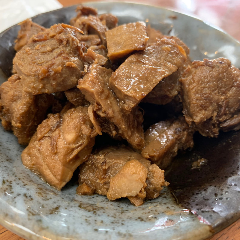 自家製マグロの角煮(磯料理 魚の「カネあ」)