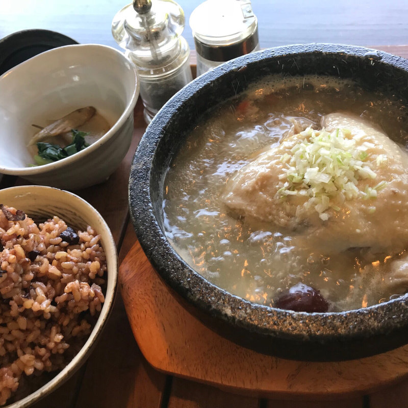 サムゲタン(藤野倶楽部 百笑の台所)