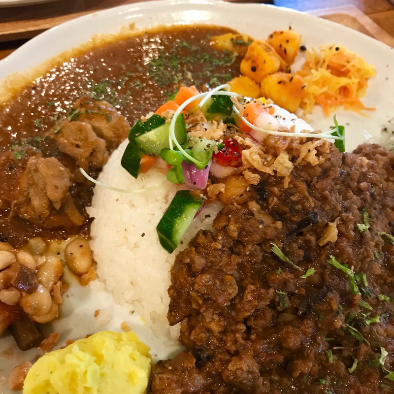 あいがけカレー(キングスマン)